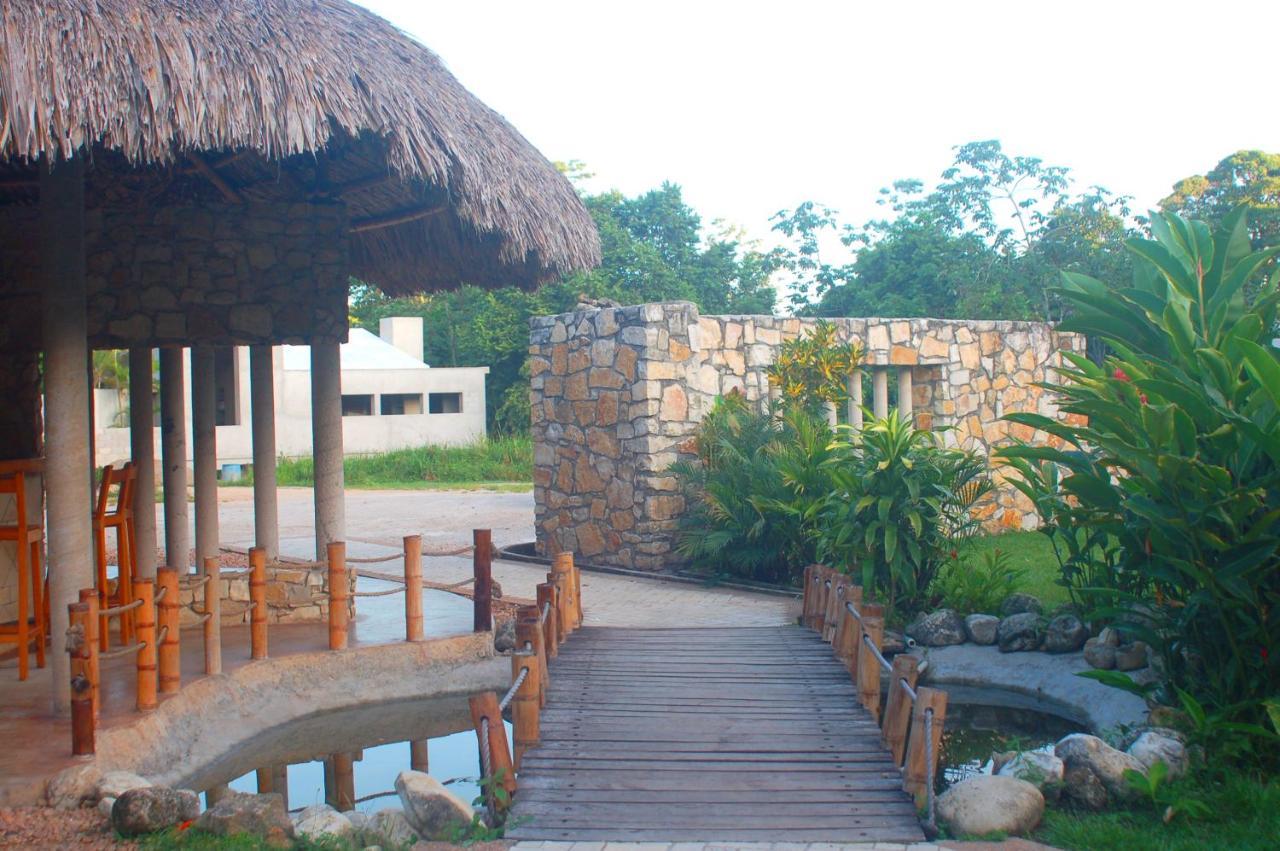 Axkan Palenque, Shows En Vivo & Gastronomia Mar Y Tierra & Travel Agency Dış mekan fotoğraf