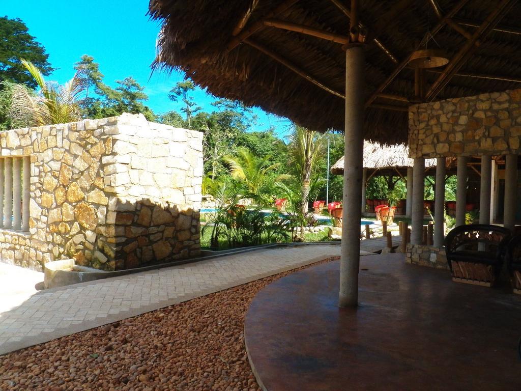 Axkan Palenque, Shows En Vivo & Gastronomia Mar Y Tierra & Travel Agency Dış mekan fotoğraf
